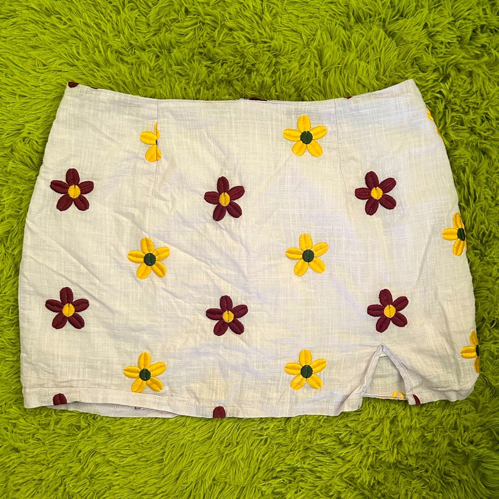 Light lavender, cream & brown colored, Floral mini skirt